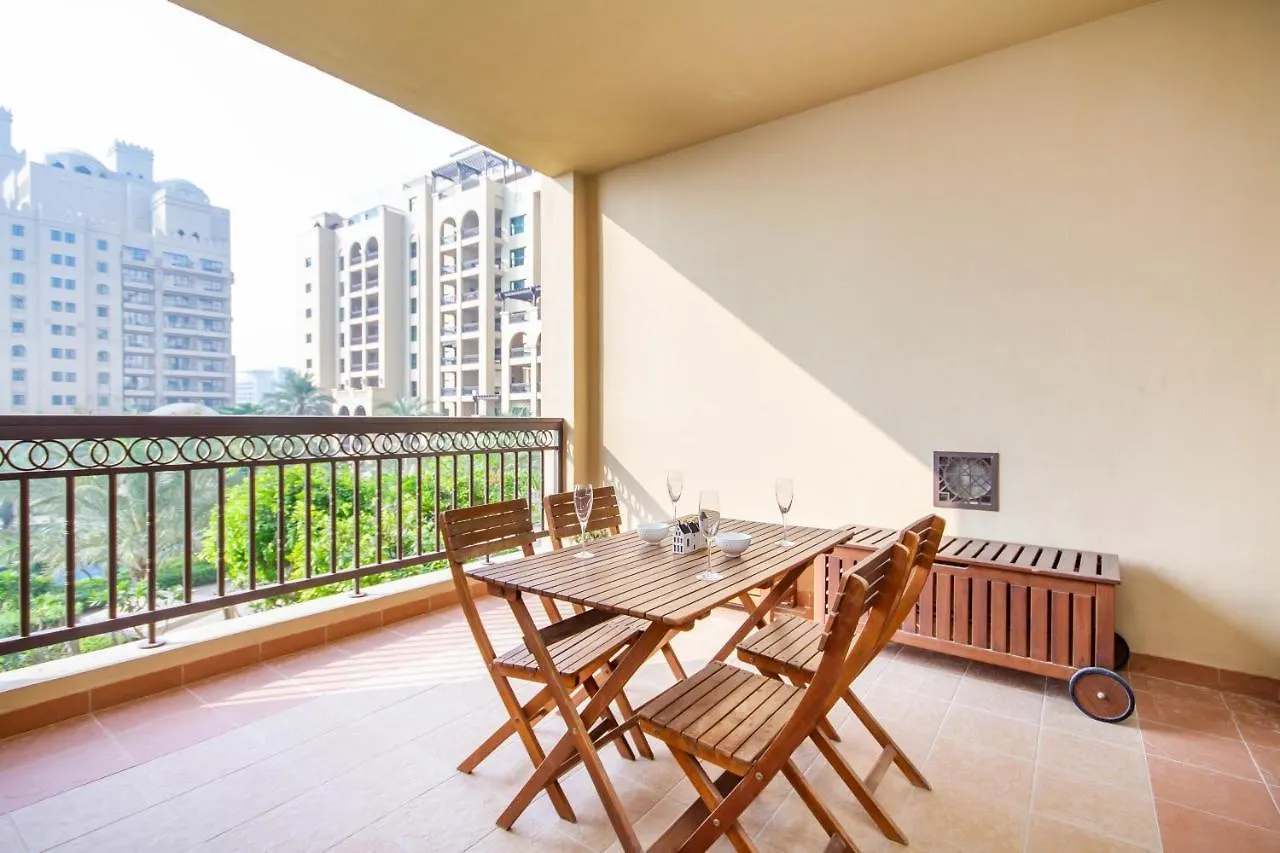 Bespoke Holiday Homes - Palm Jumeirah- 2 Bedroom Beach & Pool Access, South Residence 迪拜 0*,  阿拉伯联合酋长国